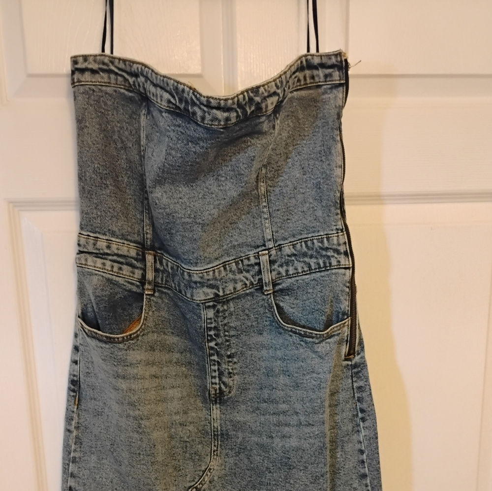 Chic Denim Strapless Dress